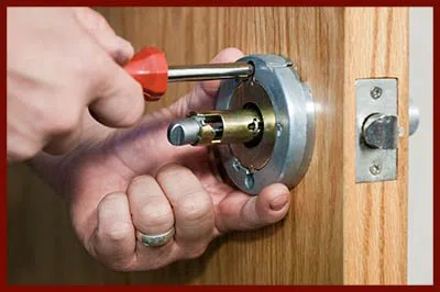 Locksmith Lock Store Boston, MA 617-466-3727 - 10-residential-lockouts